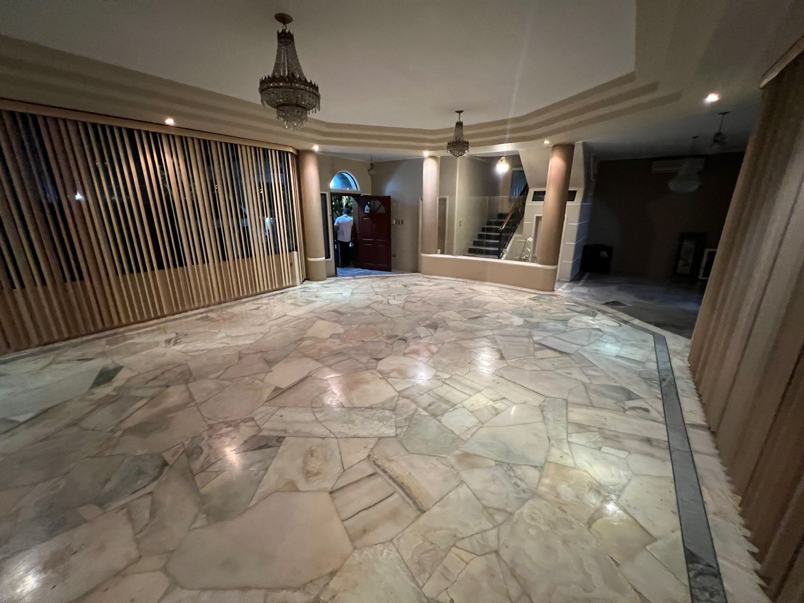 Venta casa La Garzota 12 Sala